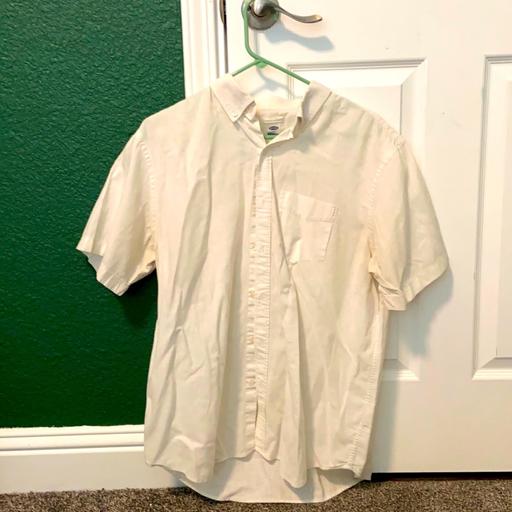 Men’s large white Old Navy short sleeved button down shirt